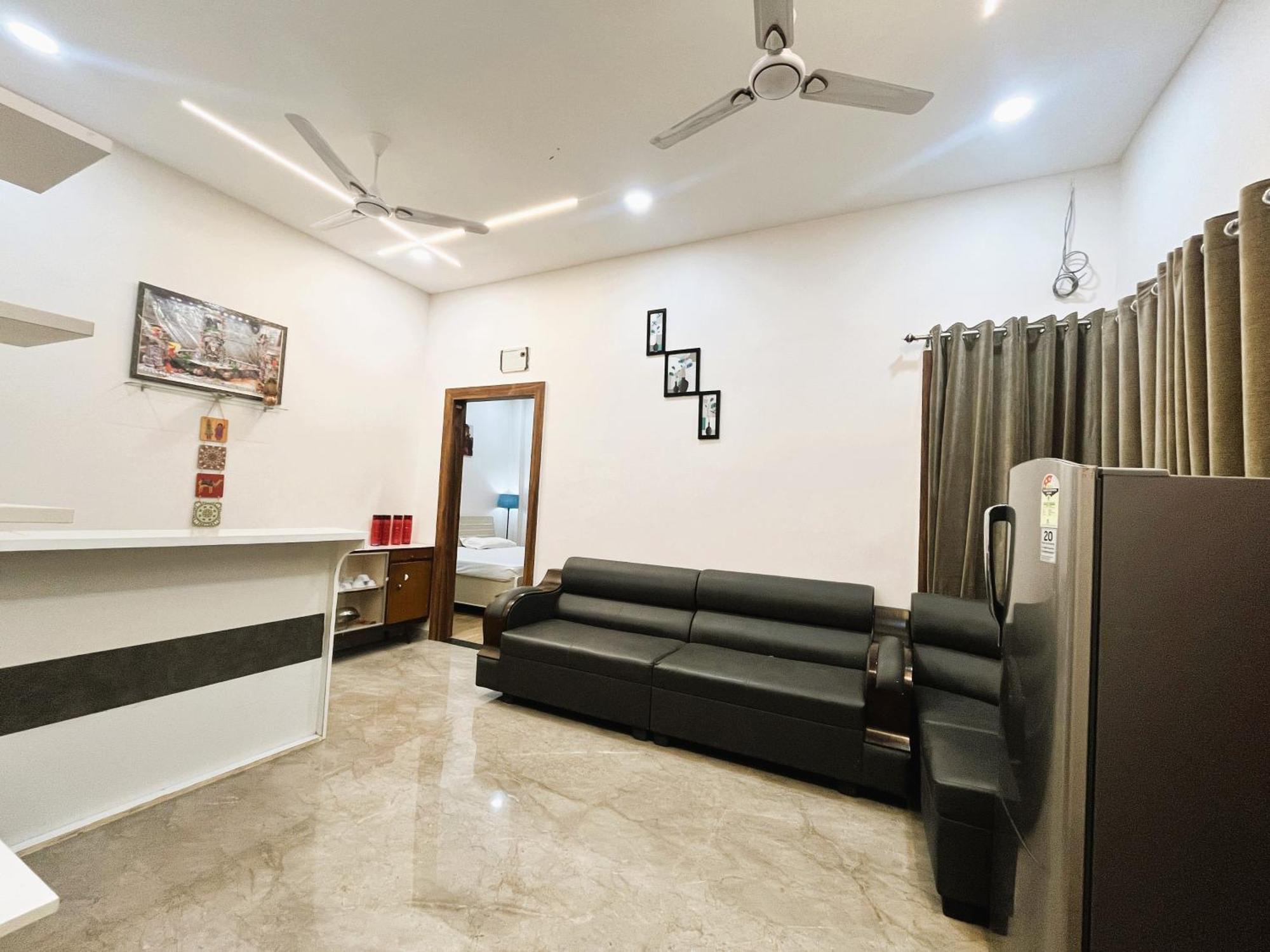 Shree Stay Inn Luxe' Holiday Home Ujjain Dış mekan fotoğraf