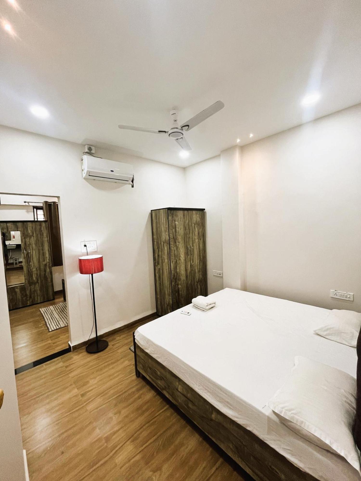 Shree Stay Inn Luxe' Holiday Home Ujjain Dış mekan fotoğraf