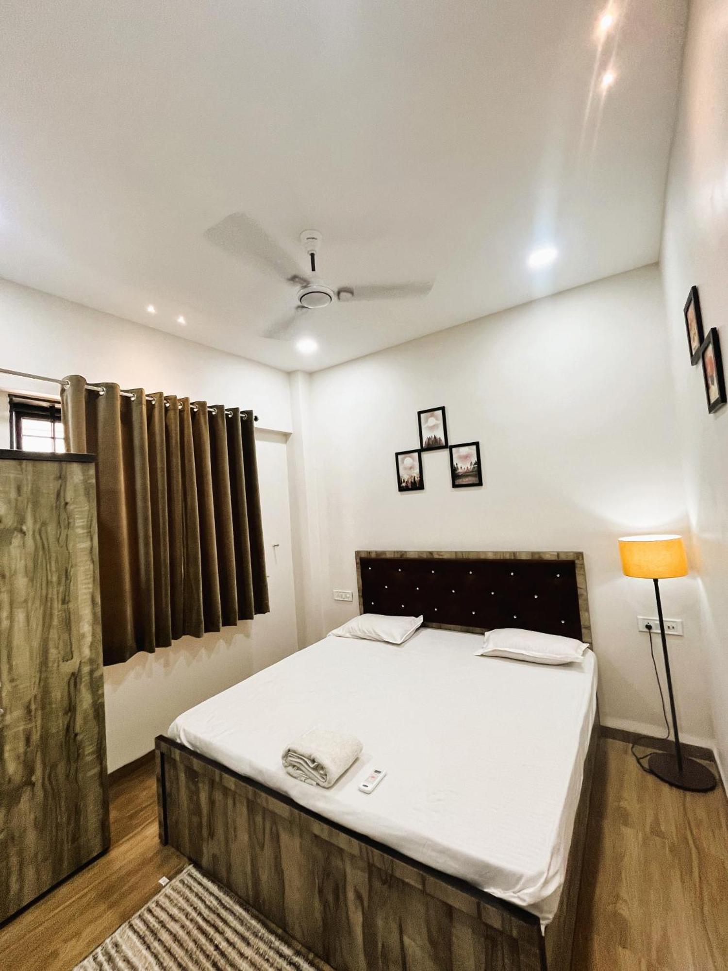 Shree Stay Inn Luxe' Holiday Home Ujjain Dış mekan fotoğraf